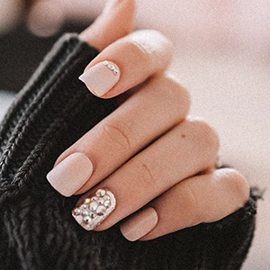 Bling Bling Nail gallery